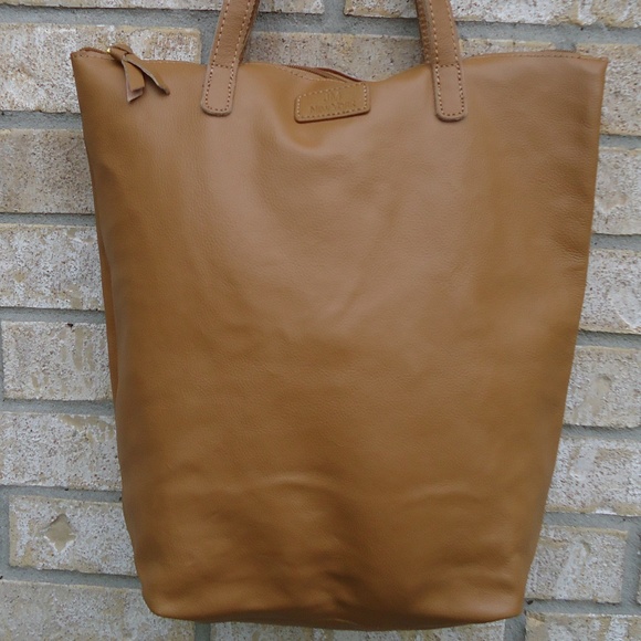Joy Mangano Handbags - Joy Mangano New York Genuine leather tote.